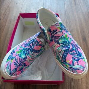 NEW Lilly Pulitzer Julie Sneaker Printed Canvas
Lilac Rose Just A Lil Jelly
